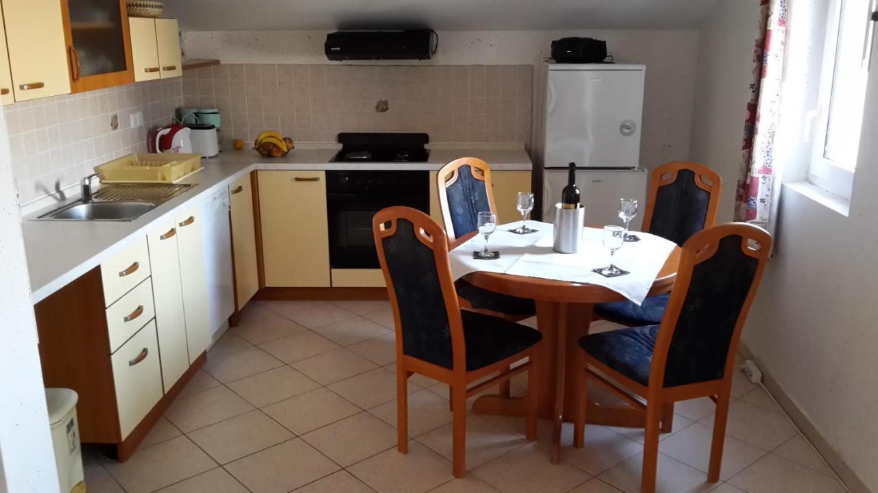 Ferienhaus Vesna Vinjerac Exteriör bild