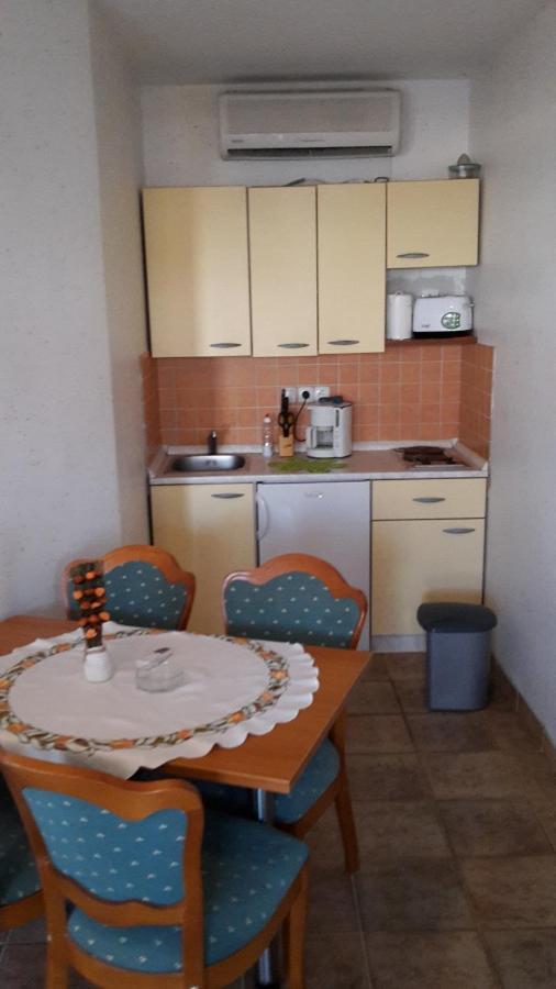 Ferienhaus Vesna Vinjerac Exteriör bild