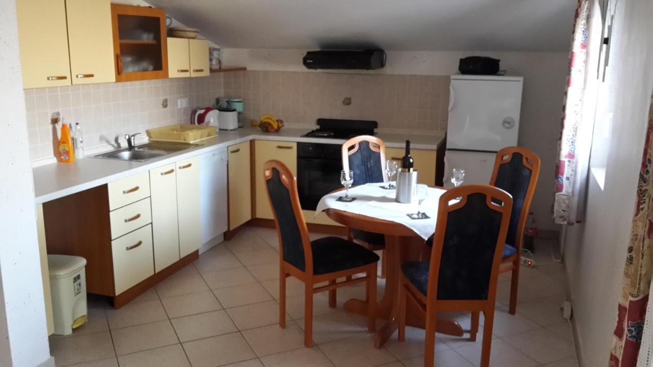 Ferienhaus Vesna Vinjerac Exteriör bild